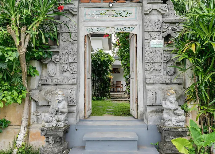 Belvilla Nirvana Near Monkey Forestnearcampuhan Ridge Walk 酒店 4*